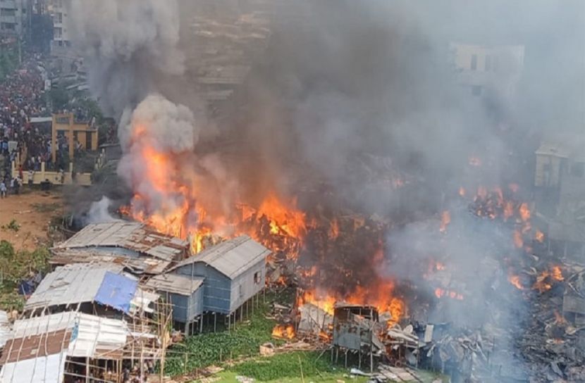 চট্টগ্রামে বস্তিতে আগুন লেগে বৃদ্ধার মৃত্যু