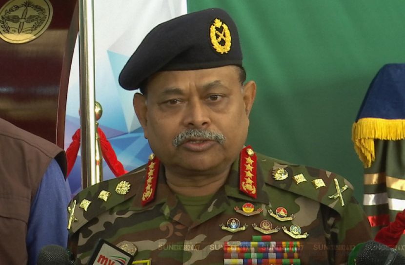 সশস্ত্র বাহিনীর সঙ্গে খেলতে আসবেন না : সেনাপ্রধান