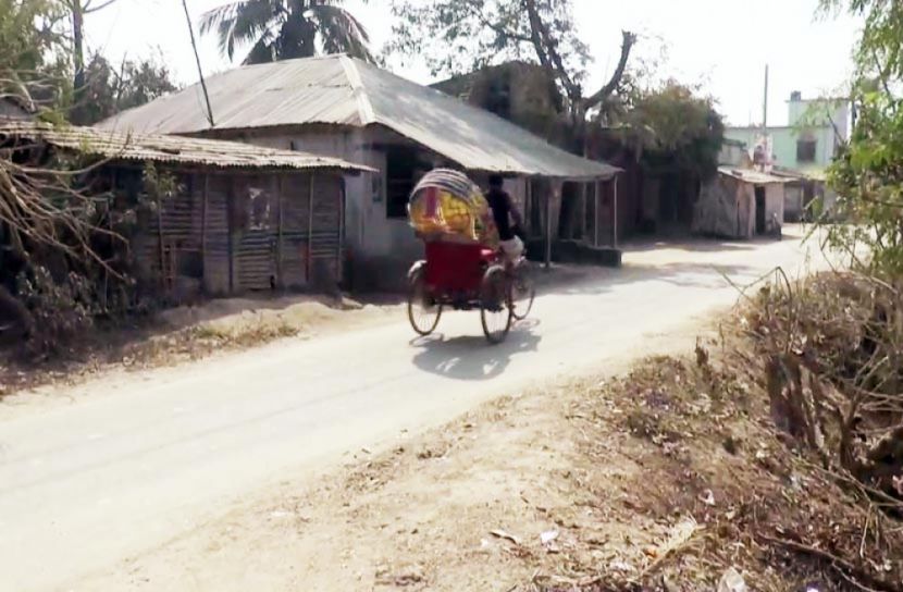 ডাকাতের গ্রাম এখন প্রবাসী গ্রাম