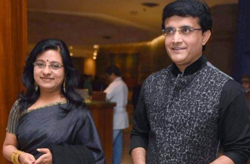 সৌরভের স্ত্রীর নামে ফেসবুকে ভুয়া অ্যাকাউন্ট 