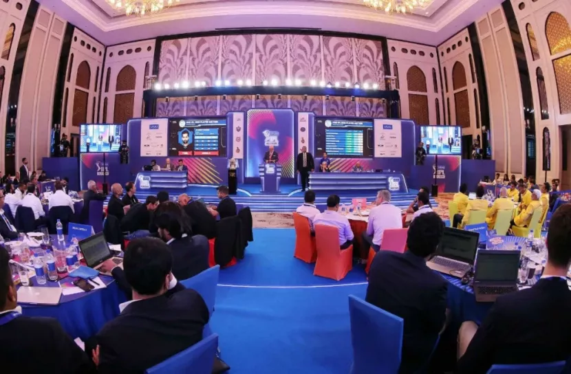 আইপিএল নিলামে কোন দল কতটা নিয়ে নামলো?