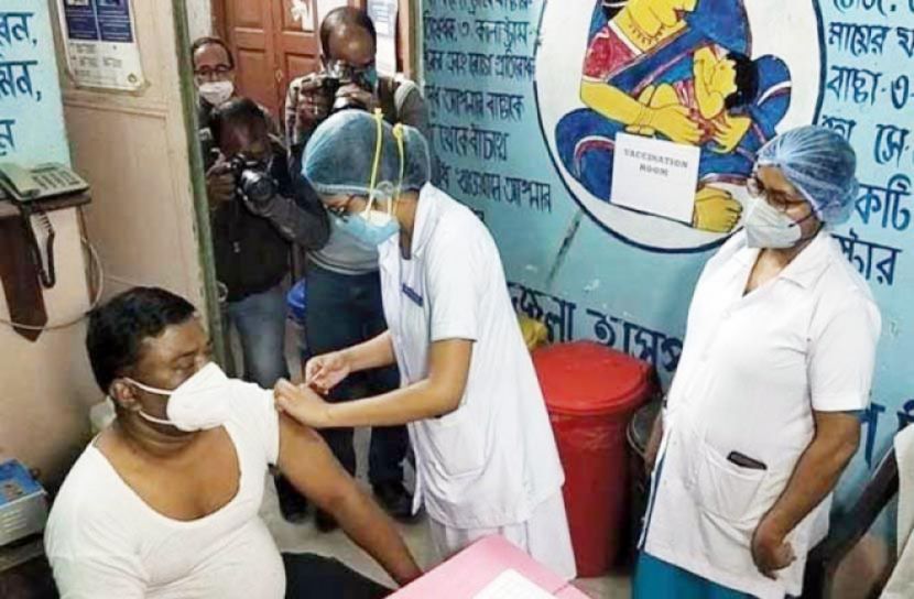 দেশে এখন পর্যন্ত টিকা নিয়েছে ১ শতাংশ মানুষ