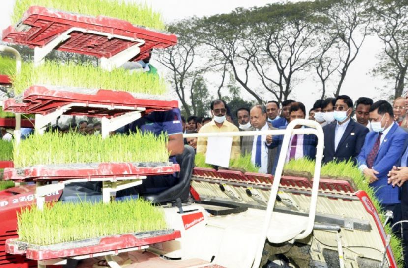 ‌'কৃষিকাজে যন্ত্রের ব্যবহার বাড়বে, কমবে সময়, শ্রম'