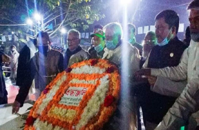 চুয়াডাঙ্গায় প্রথম প্রহরে ভাষা শহীদদের প্রতি শ্রদ্ধা