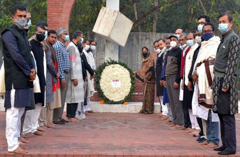 খুবিতে যথাযোগ্য মর্যাদায় মহান শহীদ দিবস পালিত