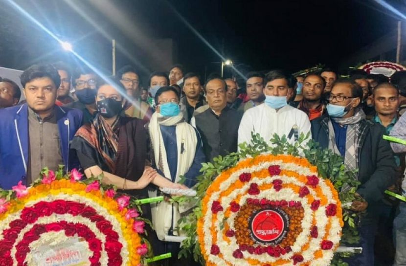 চাঁপাইনবাবগঞ্জে শ্রদ্ধা আর ভালোবাসায় ভাষা শহীদদের স্মরণ