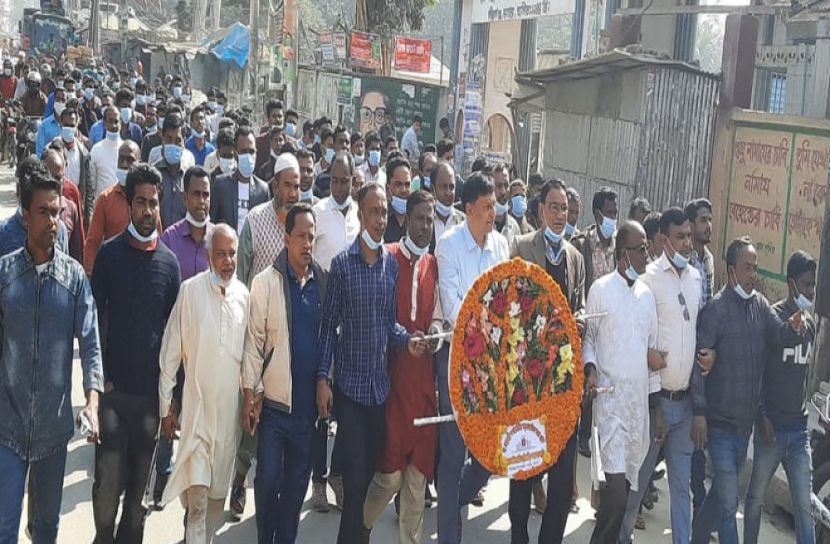 মাতৃভাষা দিবসে পীরগঞ্জ উপজেলা বিএনপির র‌্যালী ও পুষ্পমাল্য অর্পণ