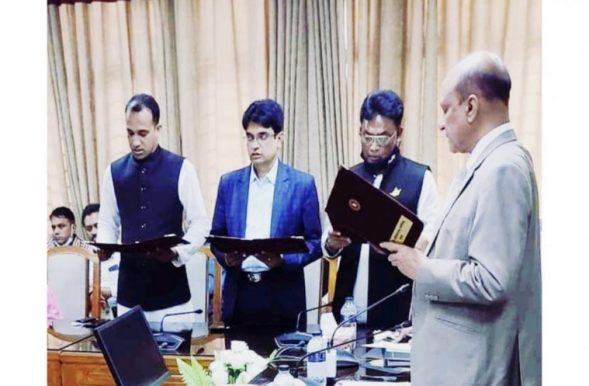 শপথ নিলেন জাজিরা-ভেদরগঞ্জ-নড়িয়ার মেয়র ও কাউন্সিলররা