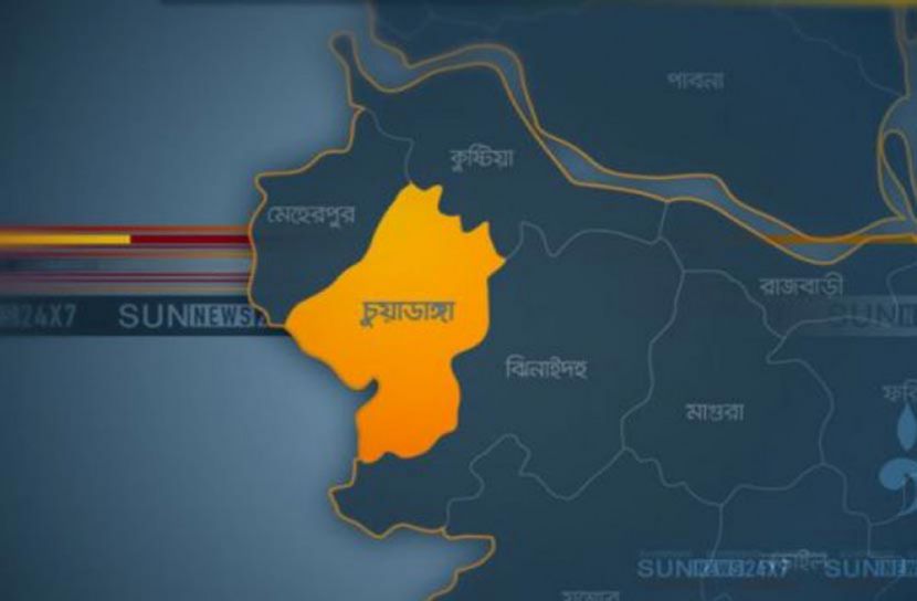 পাখি ভ্যান খাদে পড়ে নিহত ১