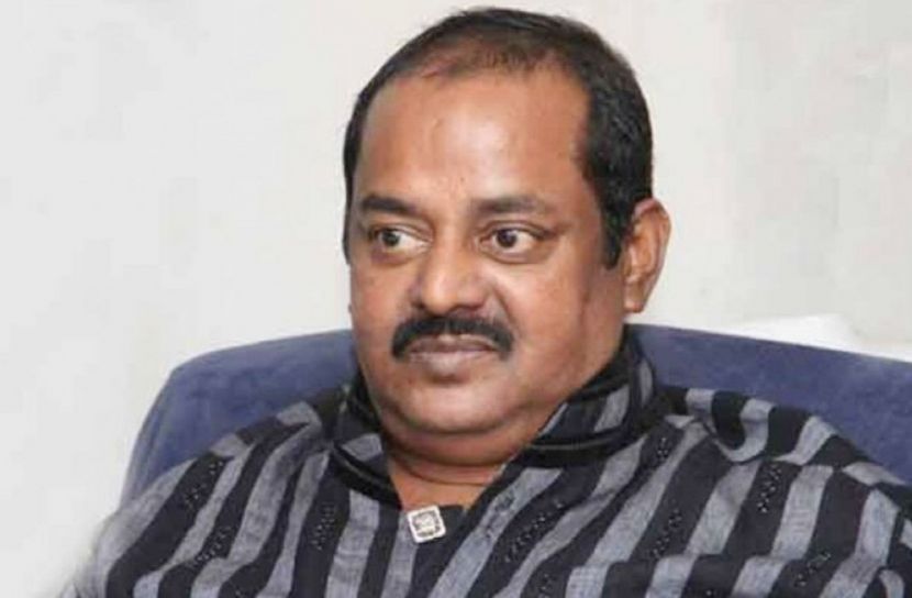 ১২ মাসে ১২ চলচ্চিত্র বানাবেন ডিপজল