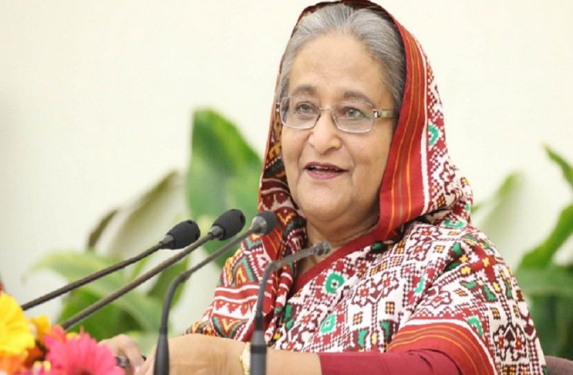 ‘নিজ যোগ্যতায় নারীদের অধিকার আদায় করতে হবে’