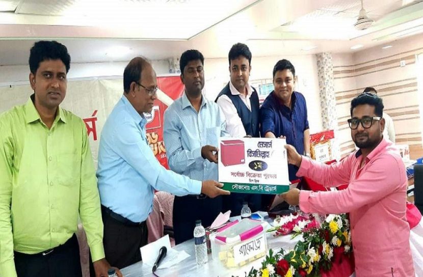 তরুণ ব্যবসায়ী হৃদয় ব্রাহ্মণবাড়িয়া শ্রেষ্ঠ বিক্রেতা নির্বাচিত