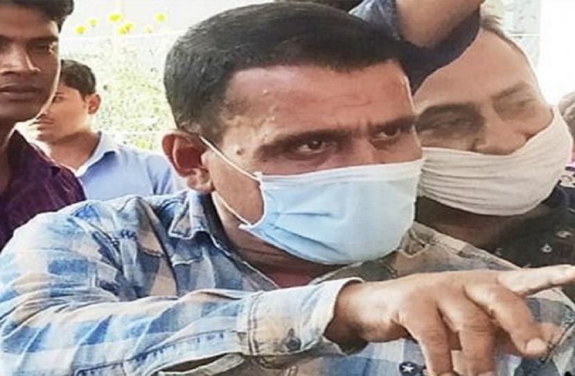 চরমপন্থী নেতা রফিক জোয়ার্দার সতেরো বছ‌রের সশ্রম কারাদন্ড   