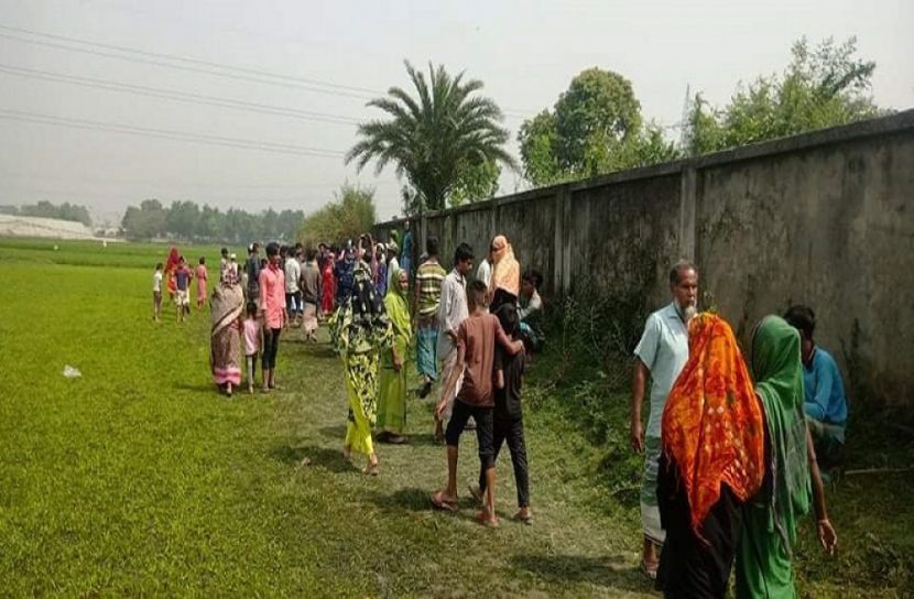 স্কুলছাত্রের গলা কেটে অটোরিকশা ছিনতাই