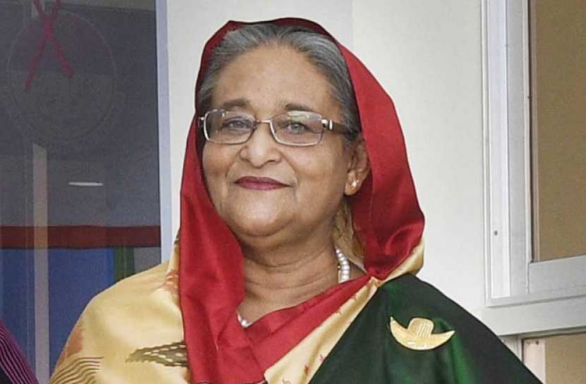 সংসদের আলোকসজ্জা ঘুরে দেখলেন প্রধানমন্ত্রী