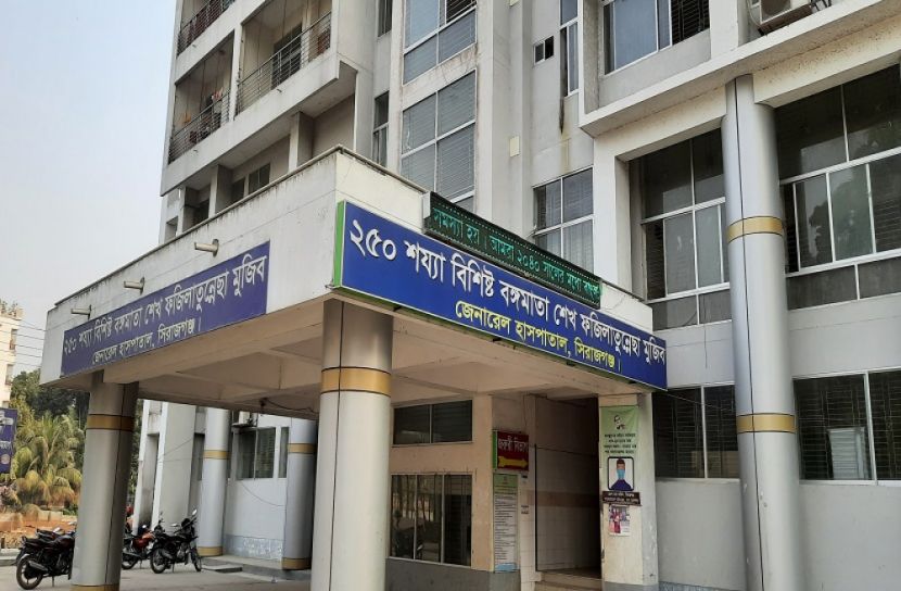 সিরাজগঞ্জে তুলা কারখানায় আগুন, শ্রমিকের মৃত্যু