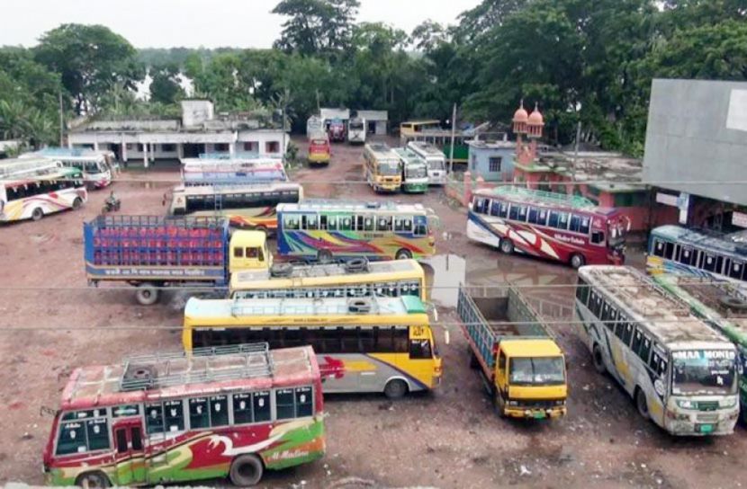 দ্বিতীয় দিনেও বাস ধর্মঘট অব্যাহত