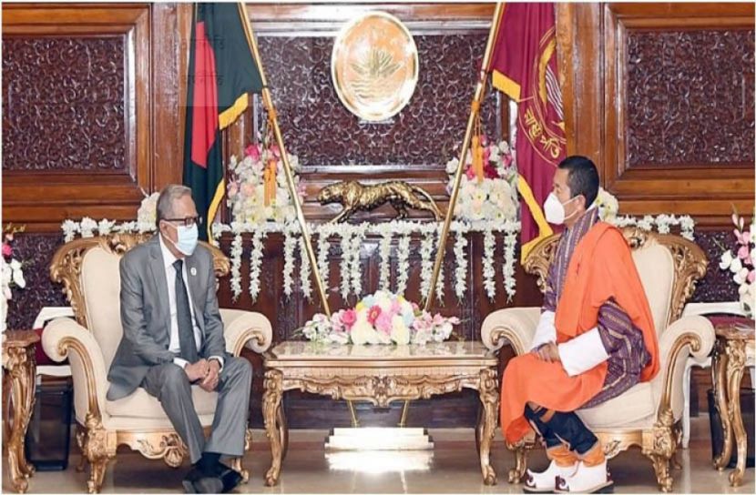 বাংলাদেশ-ভুটান বিনিয়োগ সম্পর্ক বাড়ানোর পরামর্শ রাষ্ট্রপতির