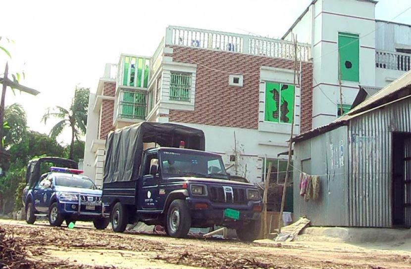 জামিনে এসেই হামলা-ভাঙচুর, আহত ১০