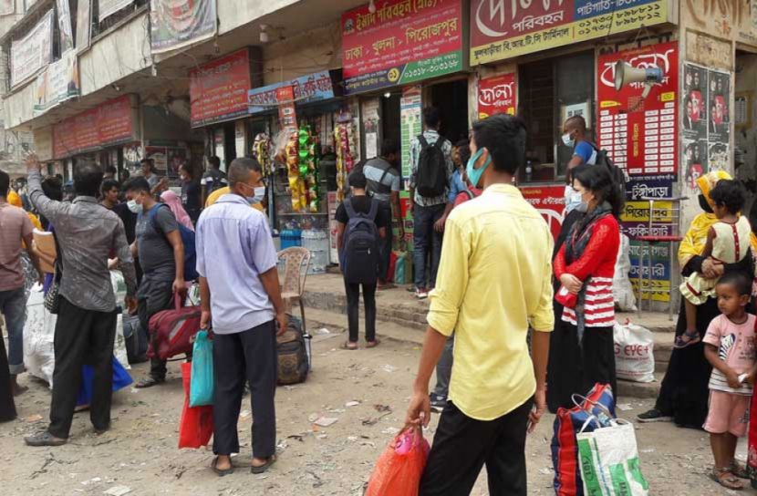 সংক্রমণের শঙ্কা বাড়িয়েছে লকডাউন
