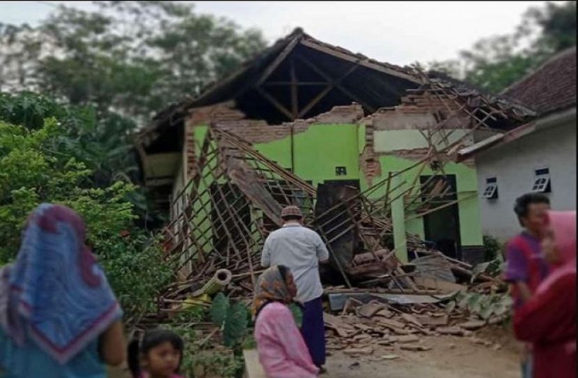 ইন্দোনেশিয়ায় ভূমিকম্প, নিহত ১