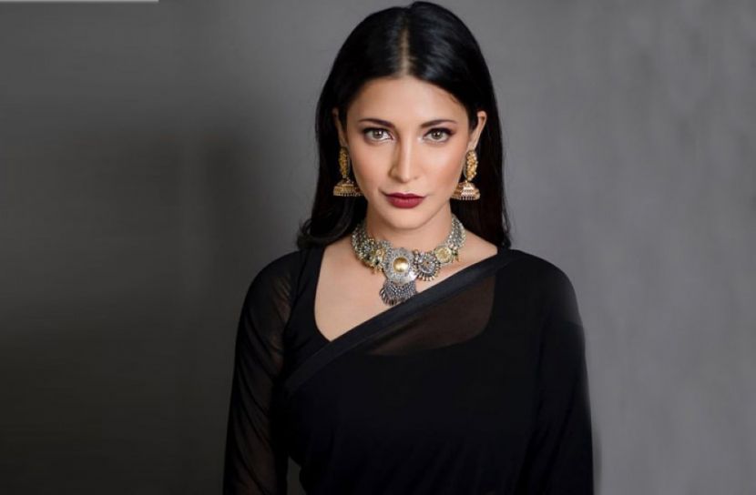 ভিন্ন চরিত্রে শ্রুতি 