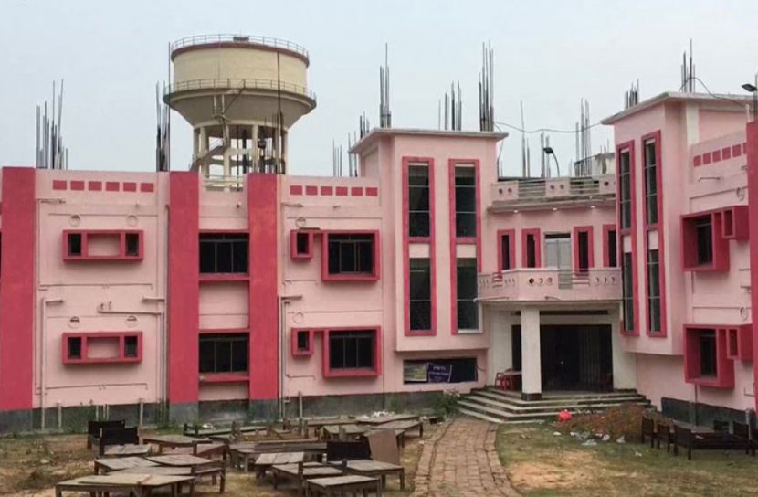 হাসপাতালের জানালা ভেঙে পালালো করোনা রোগী