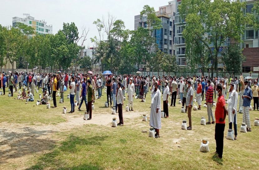 ৫০০ মানুষের মাঝে খাদ্যসামগ্রী বিতরণ