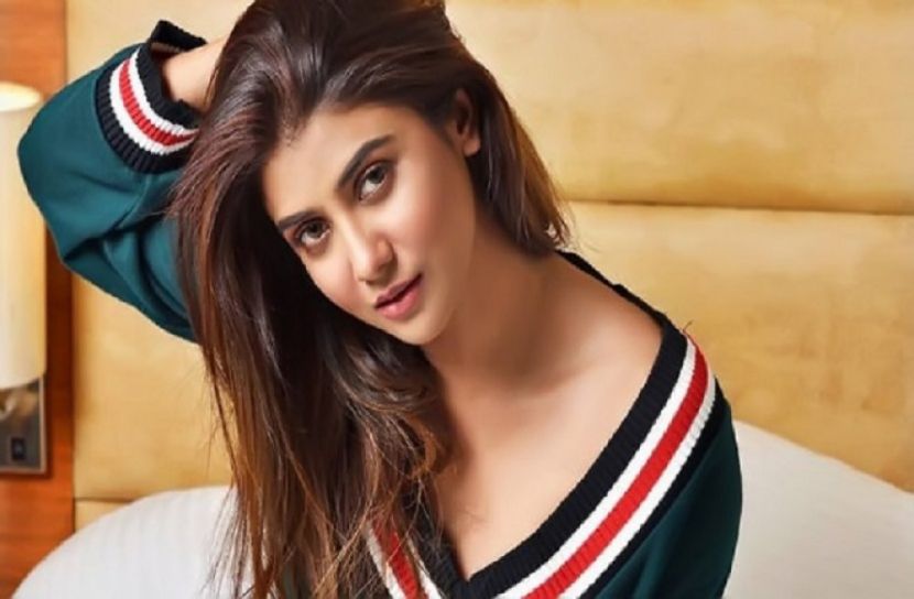 অভিনেত্রী পার্নোর অনুরোধ