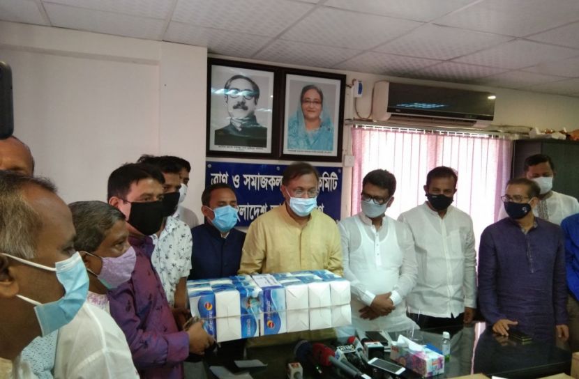 টিকা আসবে, বিএনপির কথায় বিভ্রান্তি নয়: তথ্যমন্ত্রী