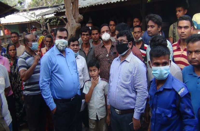 ত্রাণ বিতরণের সময় অলৌকিক আগুন, হতবাক ডিসি 