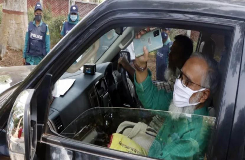 বিদায়ের আগে দেড় শতাধিক প্রার্থীকে নিয়োগ দিলেন রাবি ভিসি