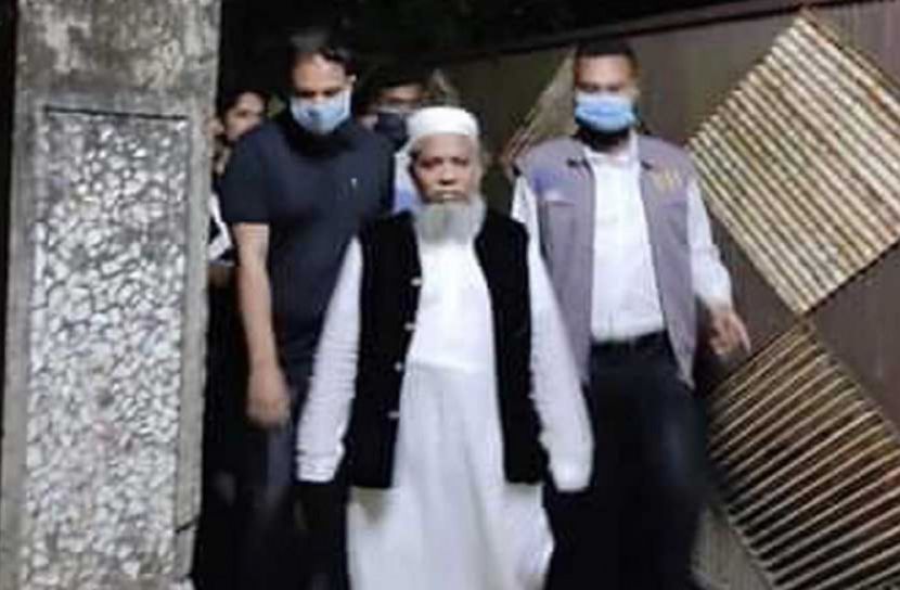 মধ্যরাতে হেফাজত নেতা শাহিনুর পাশা আটক