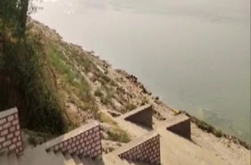 উত্তরপ্রদেশে গঙ্গায় ভাসছে লাশ