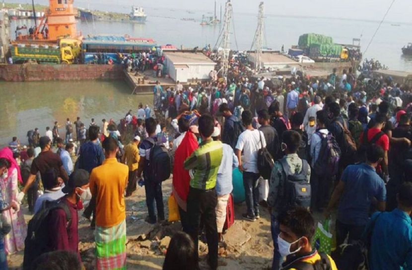 ঈদযাত্রার শেষ দিনে  শিমুলিয়ায় উপচে পড়া ভিড়