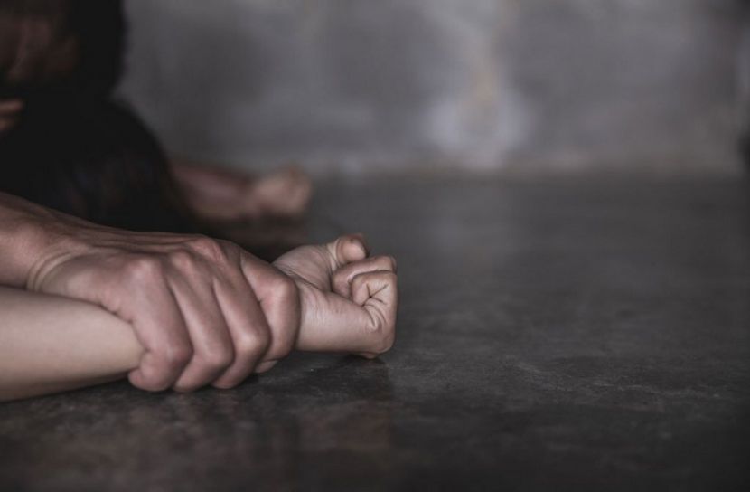 কোয়ারেন্টাইনে থাকা তরুণীকে ধর্ষণ