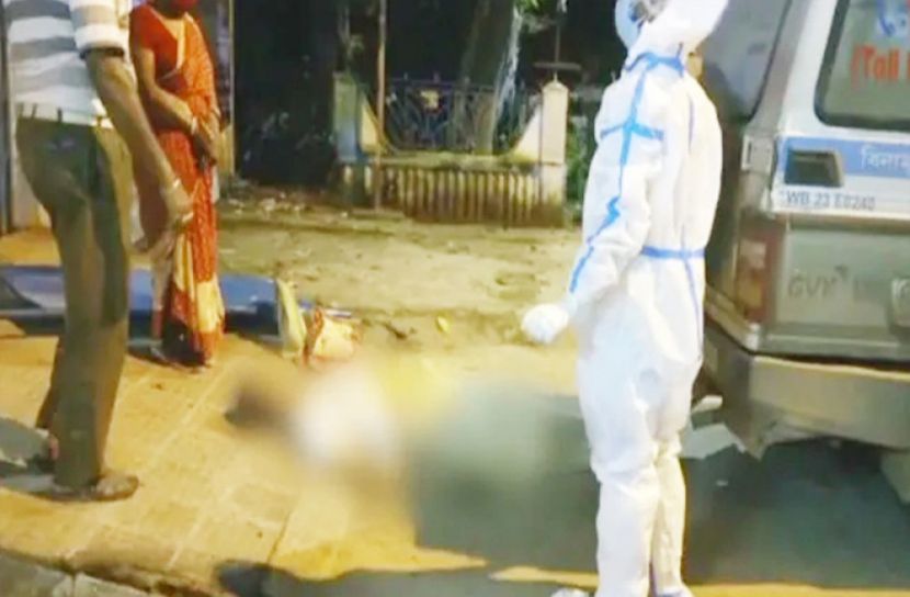 ভাড়া নিয়ে রাস্তায় মরদেহ ফেলে গেলেন অ্যাম্বুলেন্স চালক