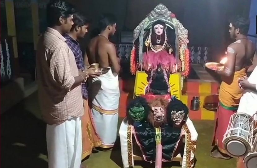 করোনা ঠেকাতে করোনা দেবীর পূজা!