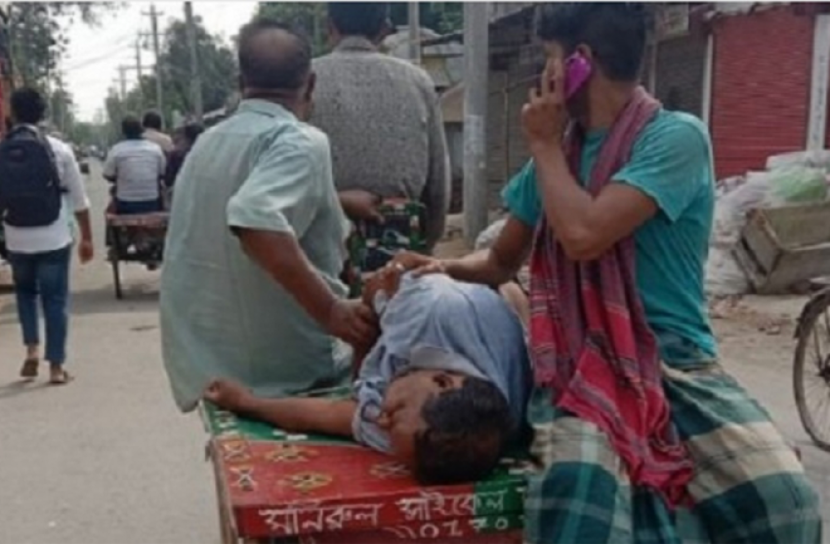 বাসের ধাক্কায় নিহত ১