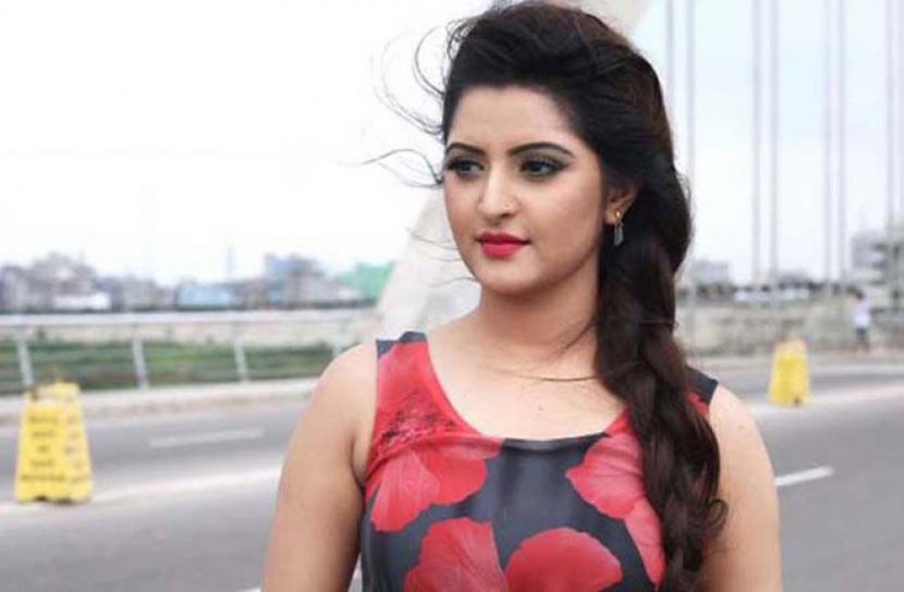 নতুন সংবাদ দিলেন পরীমনি