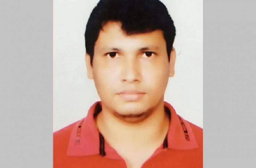 স্বেচ্ছাসেবক লীগ নেতাকে প্রকাশ্যে কুপিয়ে হত্যা
