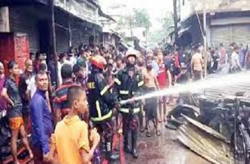 কৈখালী বাজারে ভয়াবহ আগুন