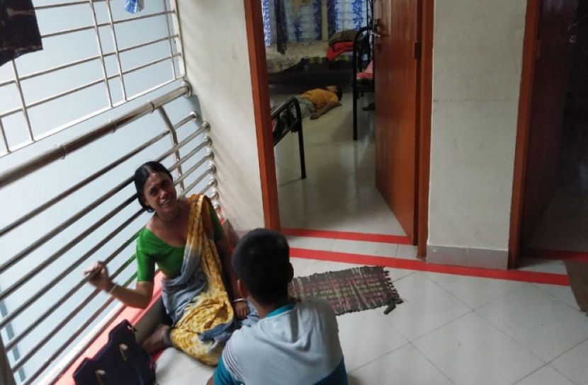 ছাত্রাবাস থেকে যুবকের মৃতদেহ উদ্ধার