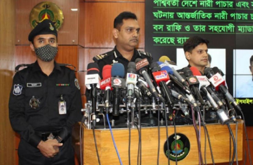 এইট পাস রাফির শিকার ৫০০ তরুণী