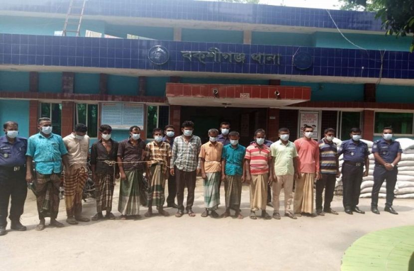 বকশীগঞ্জে ১২ জুয়াড়ি আটক
