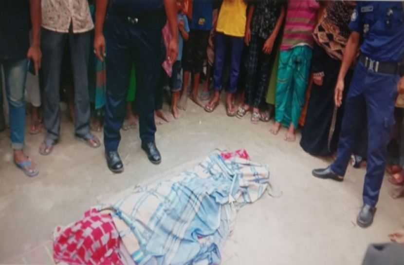 বৃদ্ধাকে পিটিয়ে হত্যা