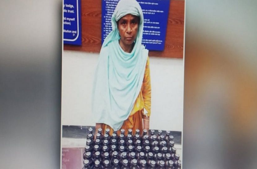 বগুড়ায় ফেনিসিডিলসহ নারী গ্রেফতার