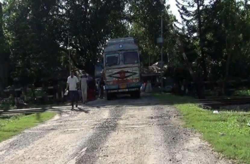 পণ্য রফতানি বন্ধের ঘোষণা ভারতীয় ব্যবসায়ীদের