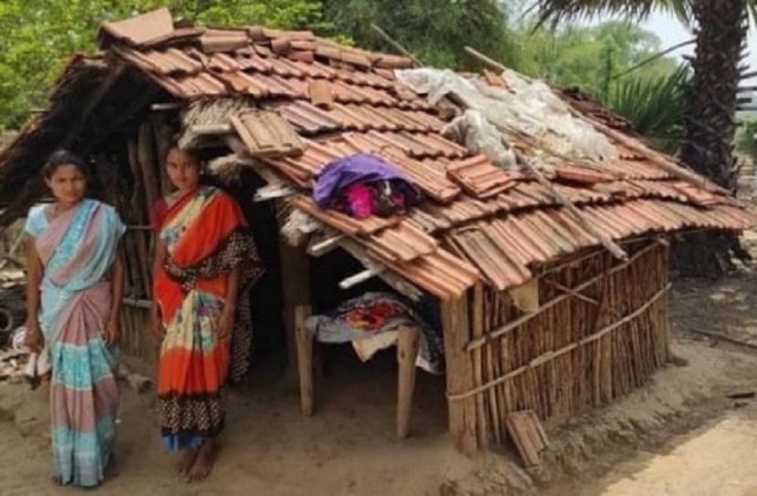 পিরিয়ডের সময় রাখা হয় জঙ্গলের কুঁড়েঘরে