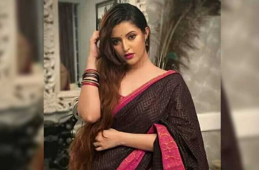 নতুন স্ট্যাটাসে যা লিখলেন পরীমনি